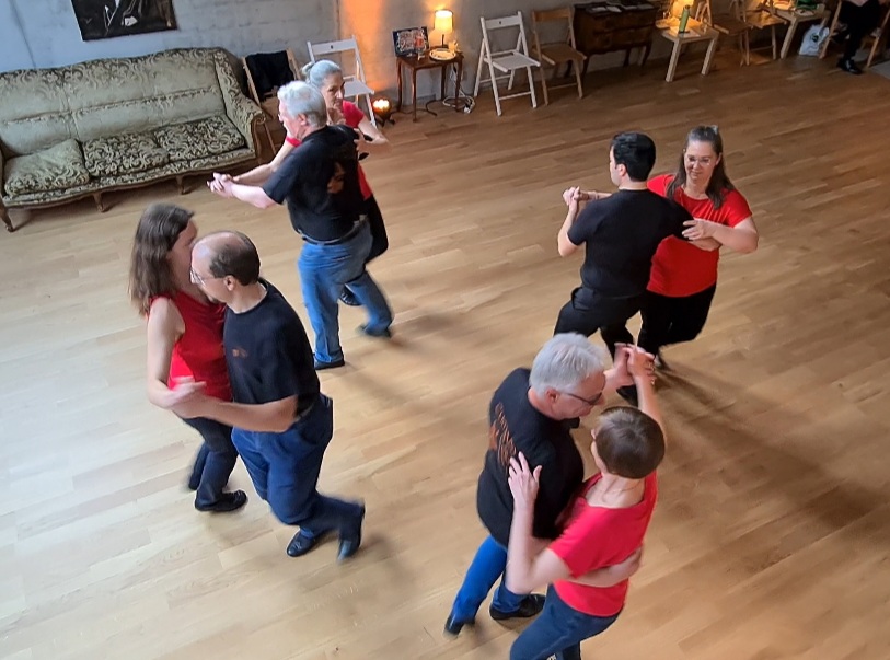 Cumann Céilí Vín - Über uns - tanzen macht Spass